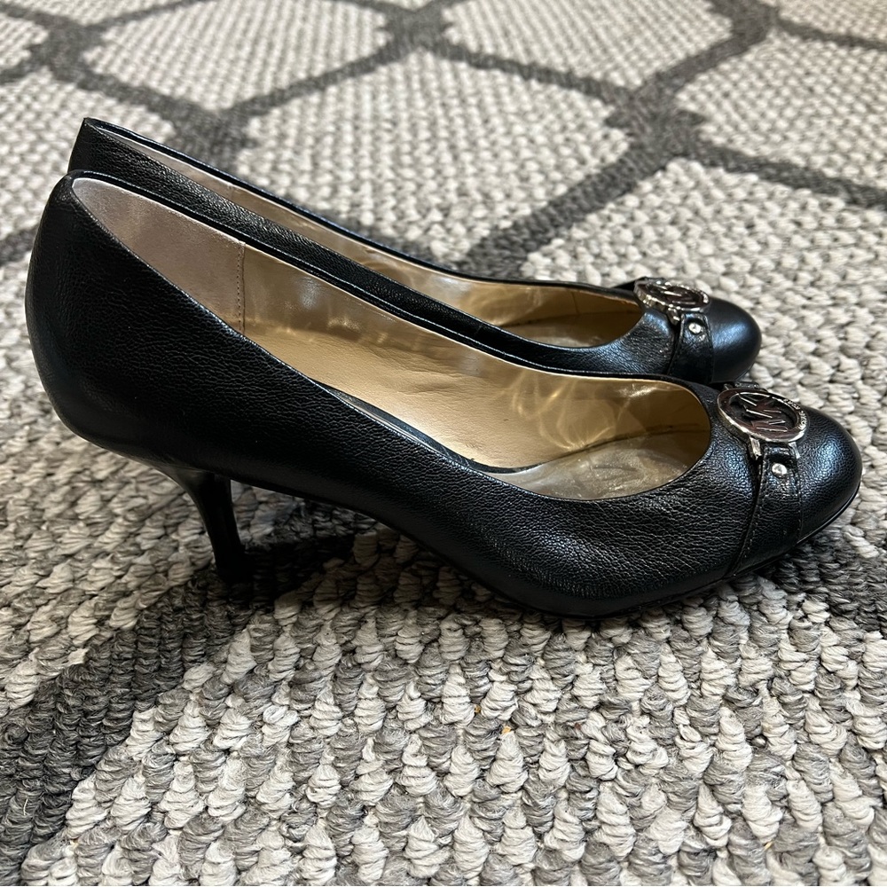 Michael Kors leather heel work shoes size 9